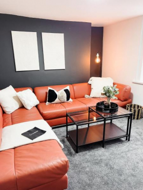 Amaso Apartments 91a-99a
